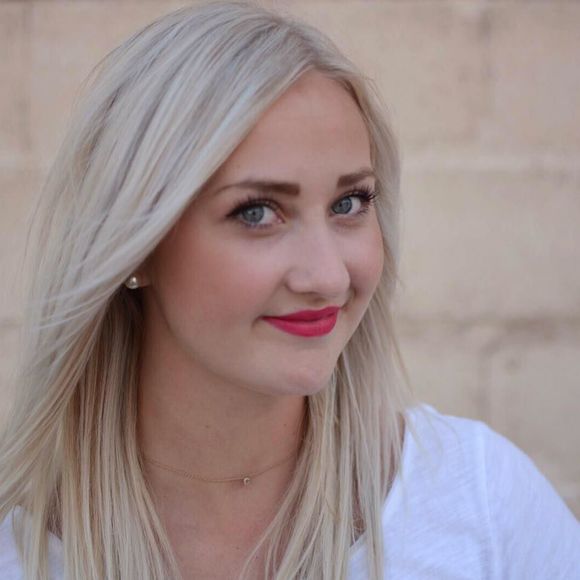 Meet the Posher Other - Meet your Posher, Courtney